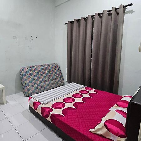 Mem'S Homestay Haziiq Jaya Kuching Extérieur photo